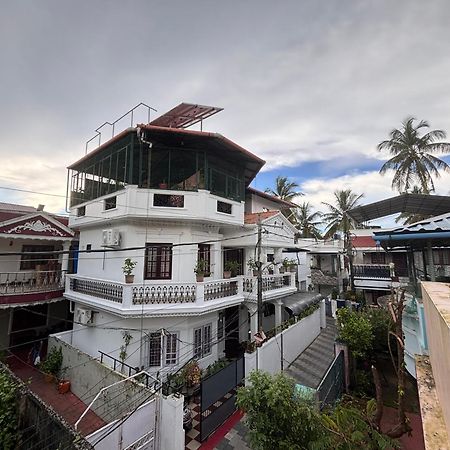 Beza Homestay Kochi Luaran gambar