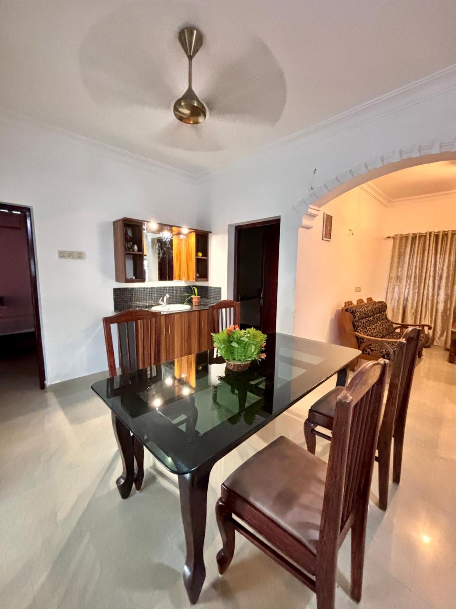 Beza Homestay Kochi Luaran gambar