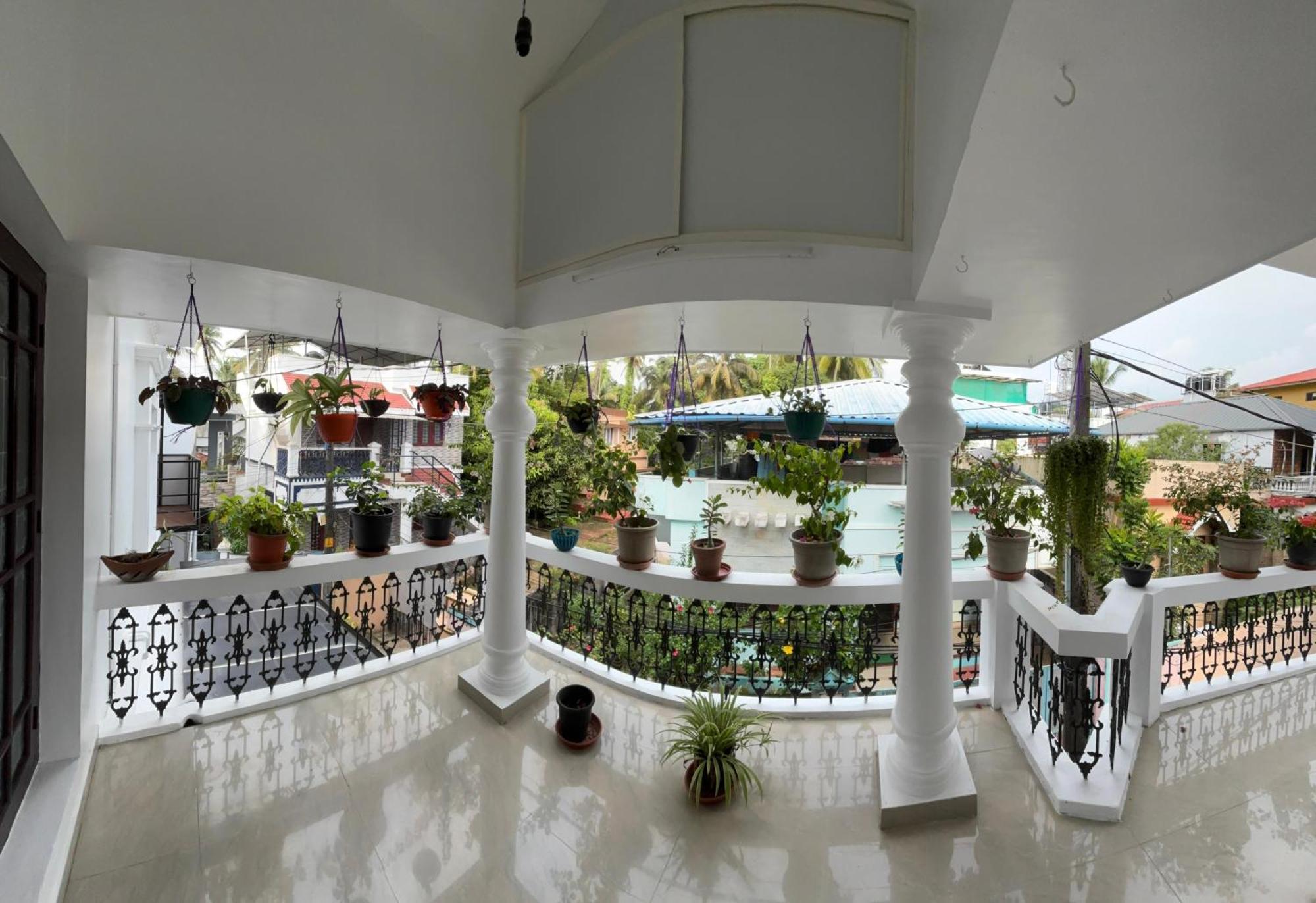 Beza Homestay Kochi Luaran gambar